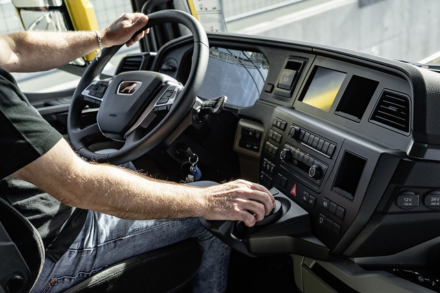 interior camion MAN