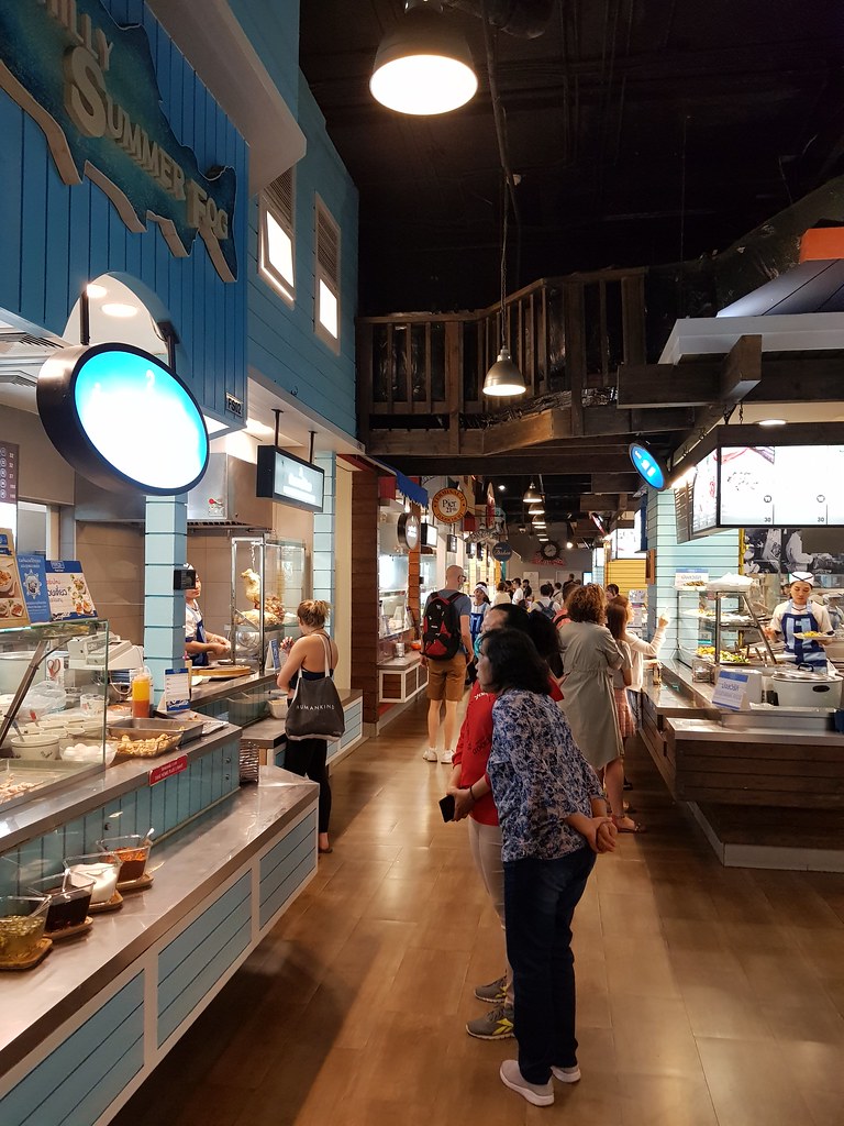 Better than Terminal 21 Food Court? 🇹🇭 ICON SIAM BANGKOK Street Food Tour  