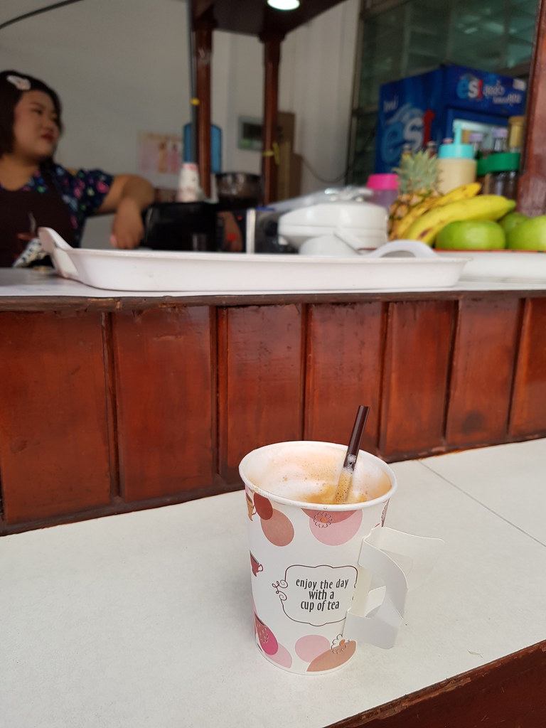 泰国奶茶 Thai milk Tea 35Bht @ P&N Cafe at Muang Thai - Phatra Market, Bangkok Thailand