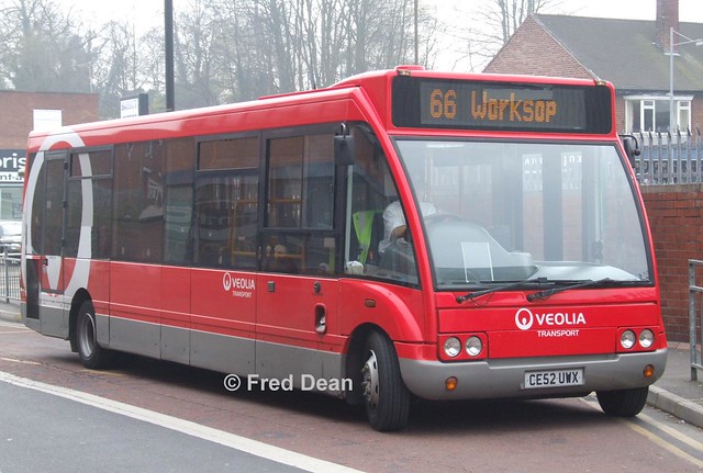 Veolia Transport (CE52 UWX).