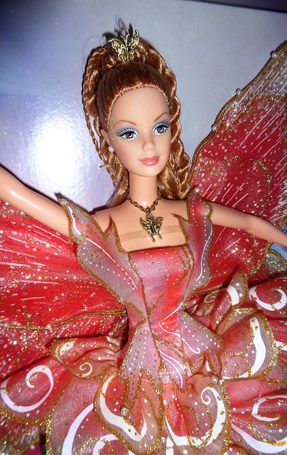 2006 Barbie™ Live in Fairytopia™. Elina™ Doll (5)