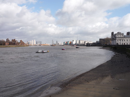 View Downstream, from Greenwich Foot Tunnel SWC Short Walk 42 - Thames Path: Greenwich to Woolwich
