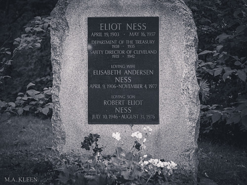 Eliot Ness (1903–1957)