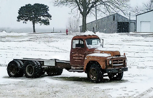 htt truck diesel farm snow winter desolate international ih