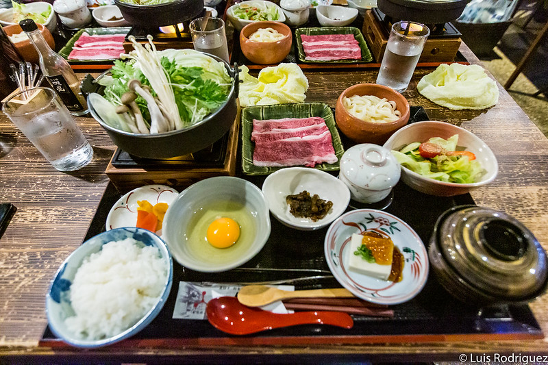 Sukiyaki de carne de Hida (un tipo de wagyu que se come en Takayama)
