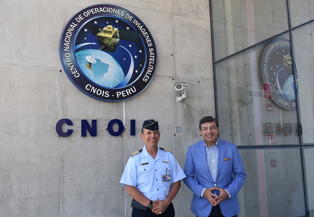 Secretario General de la Comunidad Andina visitó Centro Nacional de Operaciones de Imágenes Satelitales del Perú