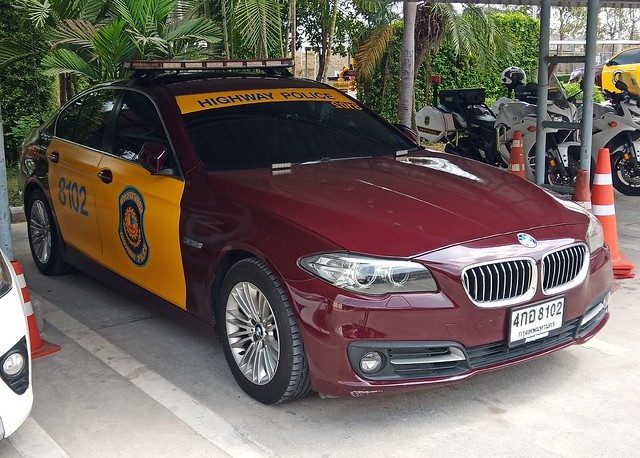 Thai Highway Police, BMW 520i