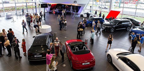 Produção automóvel nacional e vendas na União Europeia arrancam ano em baixa