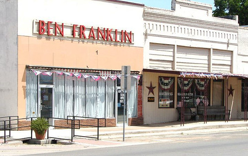 usa texas rosebud benfranlin sign store repurposed smalltown fallscounty americana