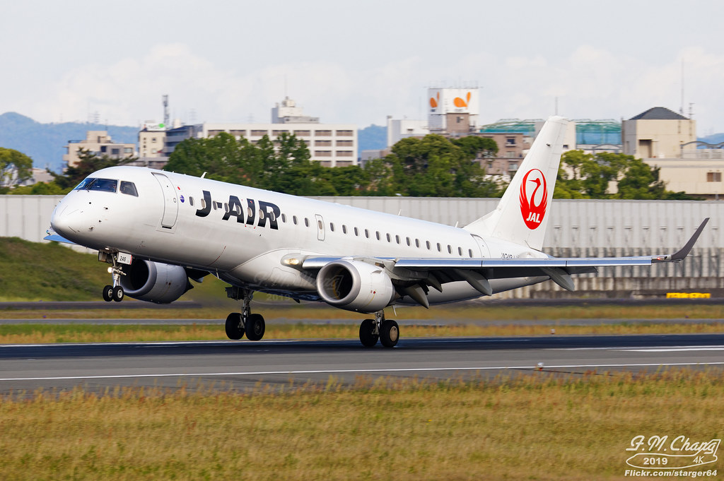 JA246J - E190 - Japan Airlines