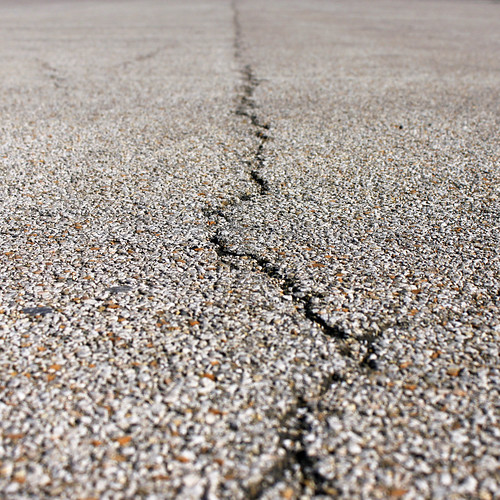 cracked asphalt parkinglot 120picturesin2020
