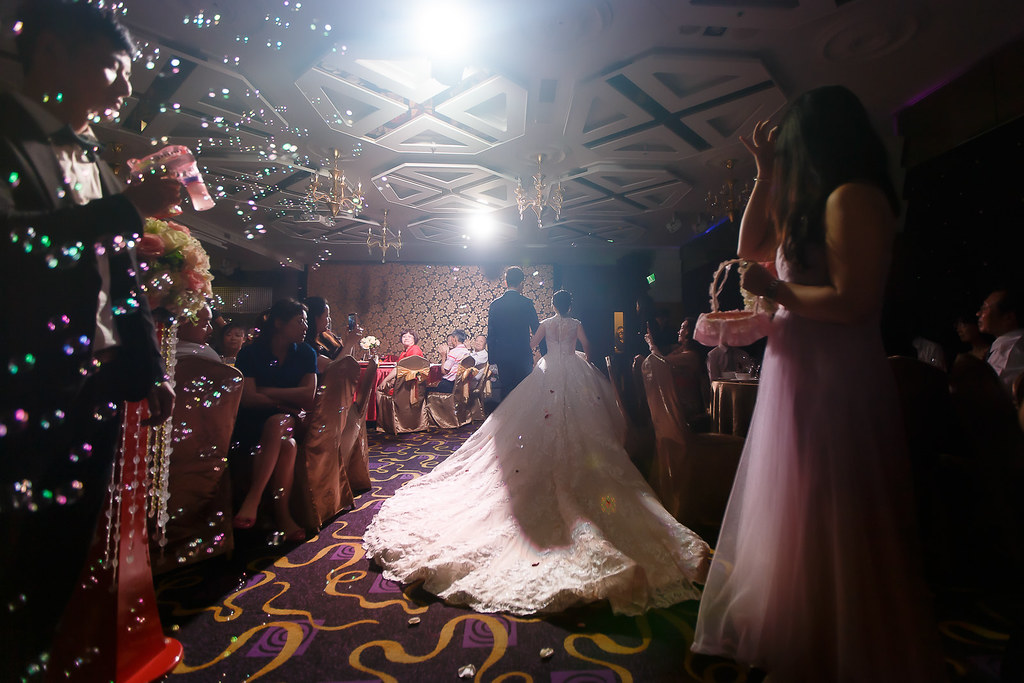 [婚禮攝影]文興文心 迎娶午宴@台中金華屋-最專業的團隊完成每場完美婚禮紀錄，拍的不只好更要快! #婚攝作品