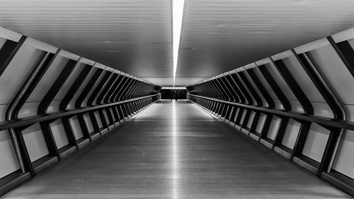 tunnel bnw black white contrast architecture lines vanishing