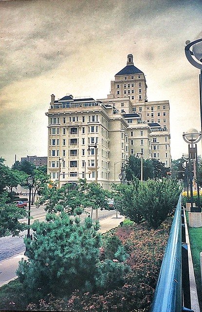 Milwaukee  Wisconsin  - Cudahy Towers Building - Vintage Photo