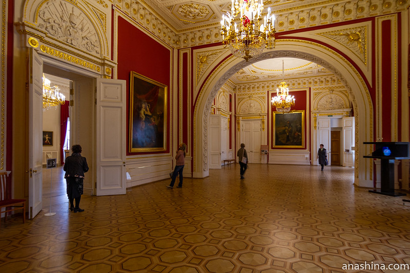 Михайловский замок в Санкт-Петербурге – дворец императора Павла I