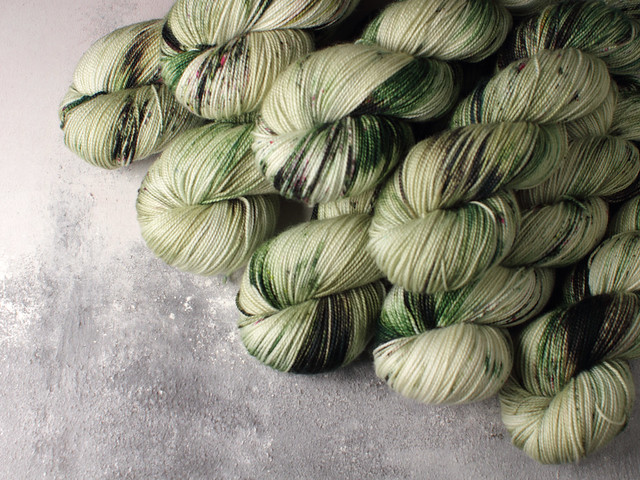 Favourite Sock – pure Merino 4 ply/fingering weight wool superwash hand dyed yarn 100g – Flourish