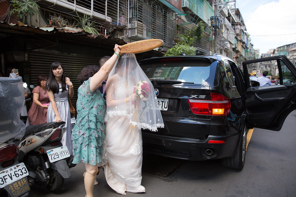 [婚禮攝影]志瑋哲欣 文定迎娶儀式@自宅-最專業的團隊完成每場完美婚禮紀錄，拍的不只好更要快! #即拍即印