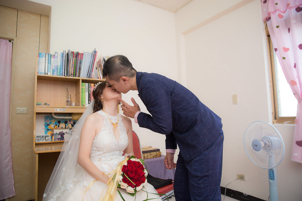 [婚禮攝影]志瑋哲欣 文定迎娶儀式@自宅-最專業的團隊完成每場完美婚禮紀錄，拍的不只好更要快! #婚攝作品