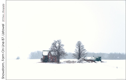listowel line87 farm field farmhouse lonely vintage snowstorm opensource rawtherapee gimp nikon d800 afsnikkor24120mm140