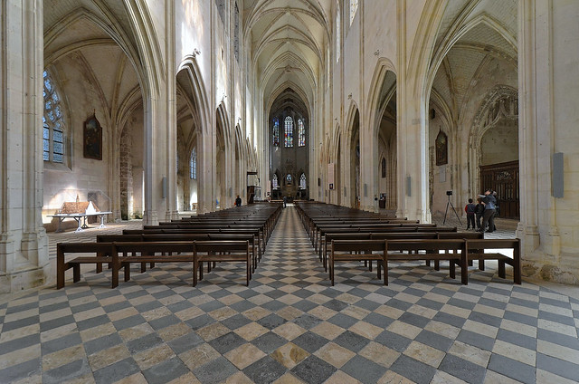 Cléry-Saint-André (Loiret) - Basilique Notre-Dame - Nef