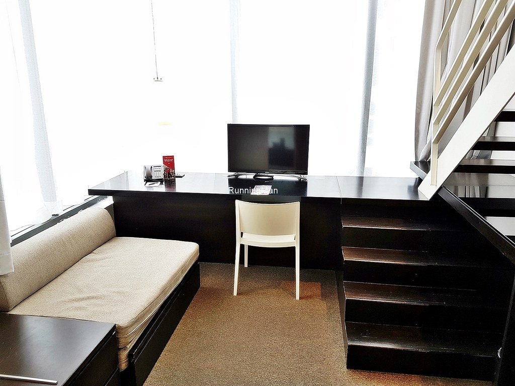 Studio M Hotel 02 - Living Room