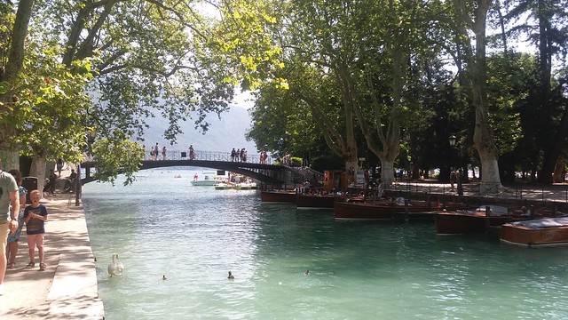 LAKE ANNECY