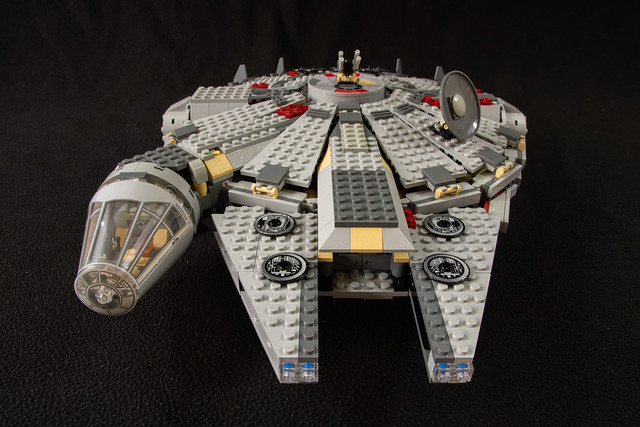 Lego 4504 Millennium Falcon