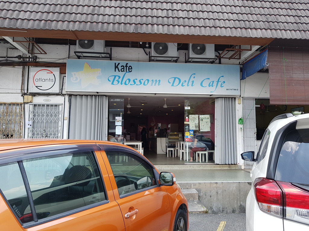 @ Blossom Deli Cafe SS2