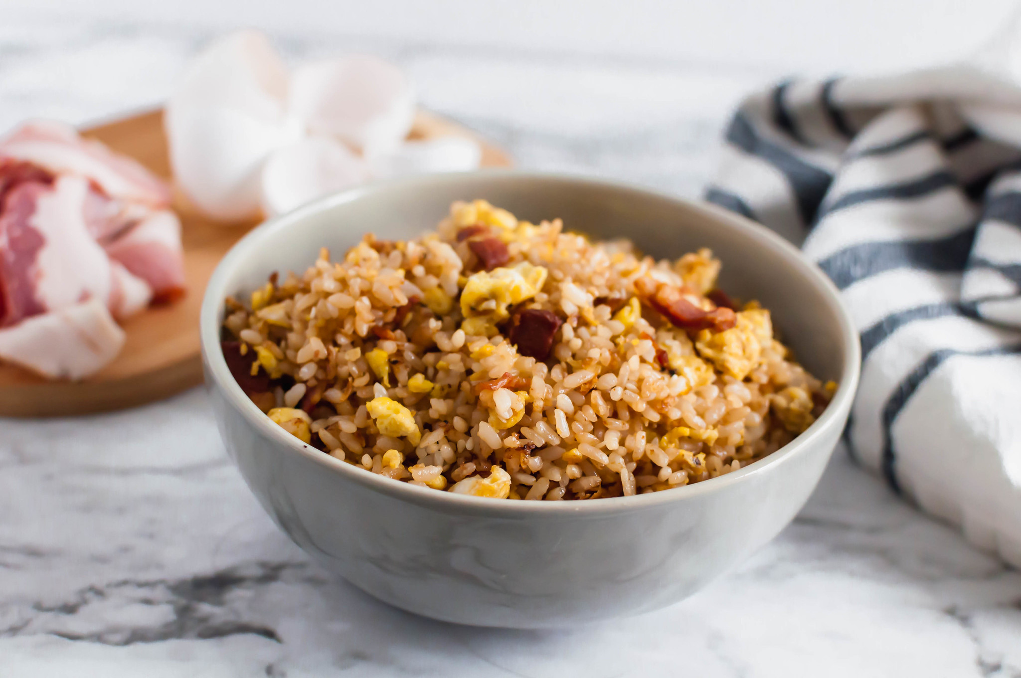 Another savory breakfast for you coming in hot. This Breakfast Fried Rice is packed with scrambled eggs and lots of crispy bacon. A glorious way to start your day.