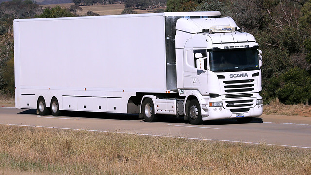 Clean Lines Scania