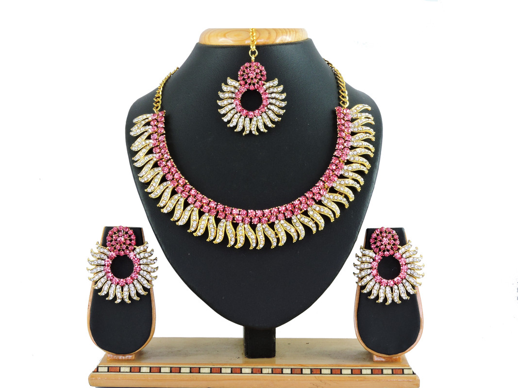 Generic Women's Alloy Necklace set (Pink)