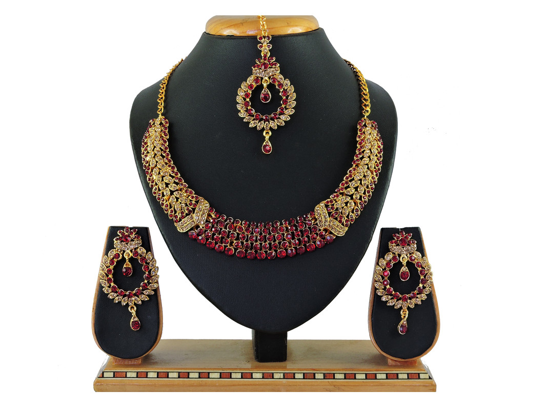 Generic Women's Alloy Necklace set (Maroon)