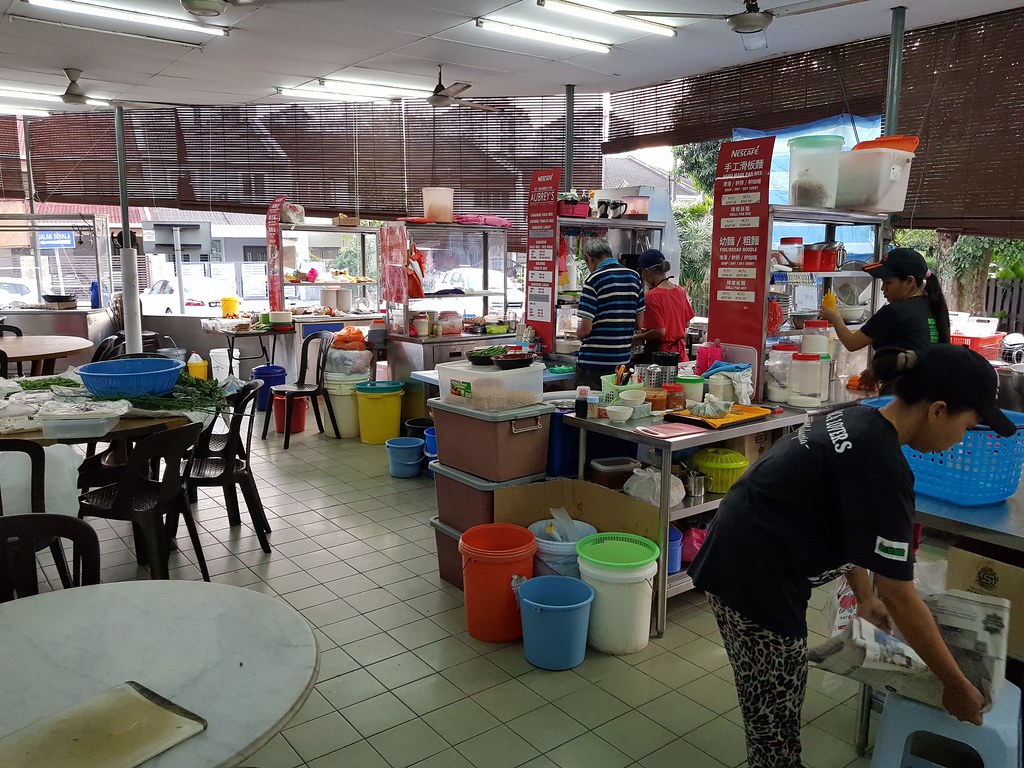 @ Aubrey's Sarawak Kolo Mee stall in 福泰海鲜饭店 Restoran Hock Thai SS2