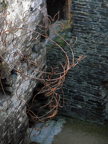Looking down on a wire sculpture of a king and his crown in Conwy Castle in Wales