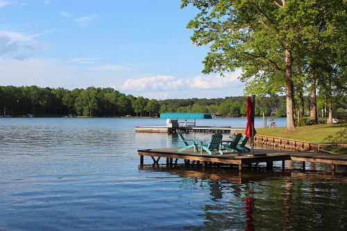 lake oconee reservoir georgia ga dock landscape april 2019 travel