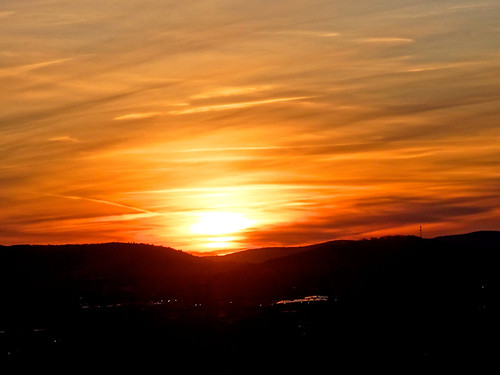 46-9 The Setting Sun by pecooper98362, Photo-a-day Lent Calendar for A Hobbling A Day. Do not go gentle into that good night.
binghamton ne