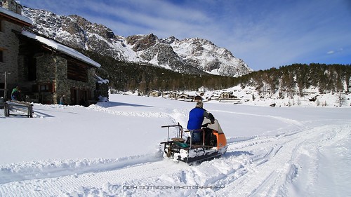 img7585 valmalenco alps alpinevillage villaggiodimontagna aftersnowfall canoneos6d snowmobile ciaspole snowshoes happinessis