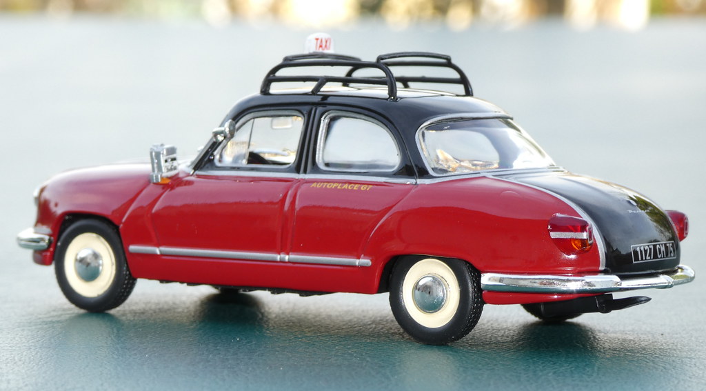 París, 1953 Vehículo Coche de juguete 1/43 IXO diecast modelo Panhard Dyna Z Taxi Rojo 