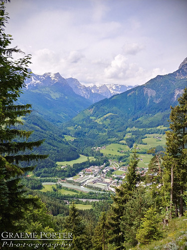 lgv30 lgh930 werfen austria salzachvalley valley town tree landscape vista scenic mountain forest river österreich europe europa