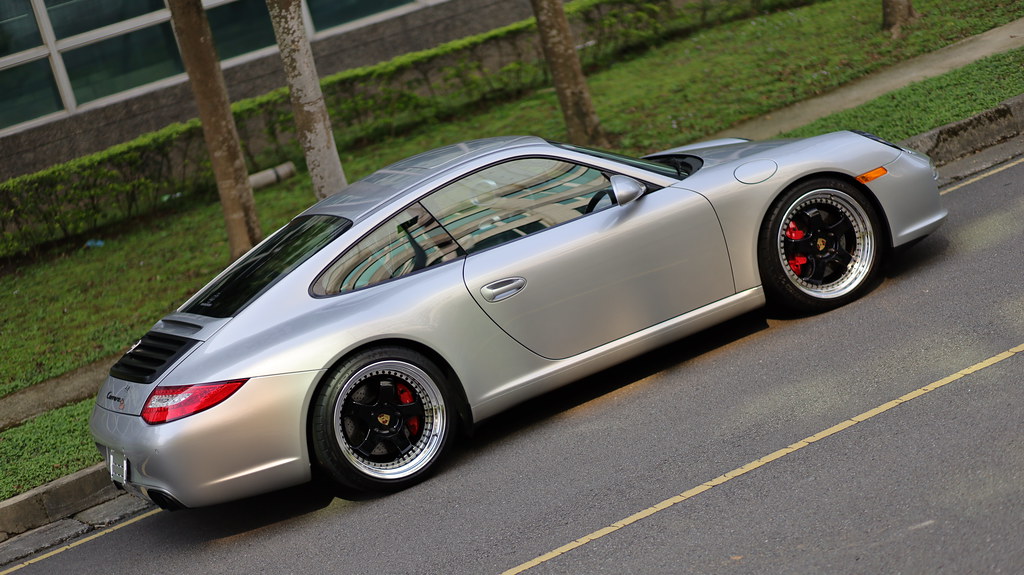 Porsche 997 2350mm Wheel base 超短軸距之911操控反應貢獻… – 911% STANCE