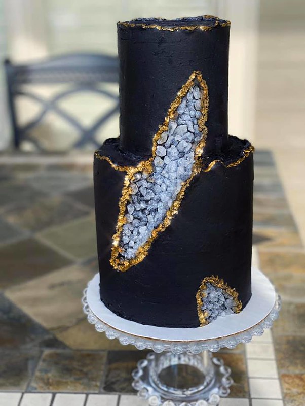 Geode Cake from Cakes By Elizabeth