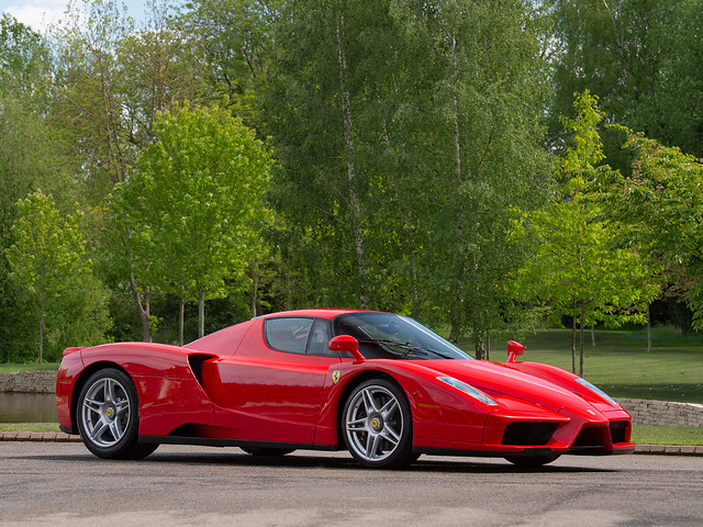 Ferrari-Enzo-2