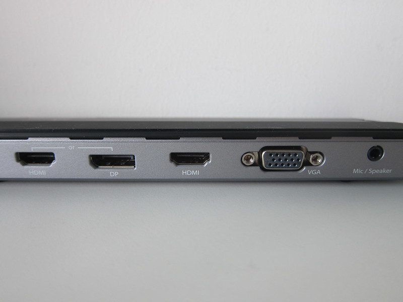 j5create USB-C Triple Display Docking Station (JCD543) - Ports - Left