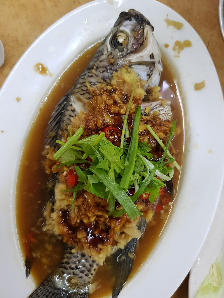 清蒸非洲鱼 Steamed Tilapia rm$18.50 @ 蘭姐清蒸非洲鱼 Restoran Lan Je USJ1