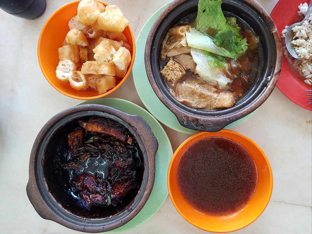 瓦煲肉骨茶 Claypot Bak Kut Teh rm$14, 干肉骨茶 Dry Bak Kut Teh rm$14 & 大油条 Chinese Fried Dough Stick rm$3 @ 泉洲肉骨茶 Restoran Chuan Chiew SS14