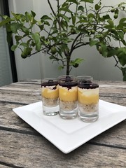 Lemon curd desserts