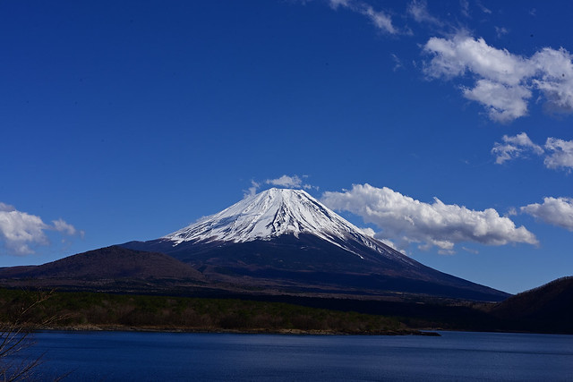 There are lots of sightseeing spots around Mt. Fuji.