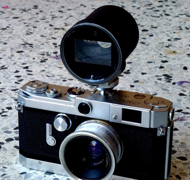 Canon Vt with Nikonos finder_0095