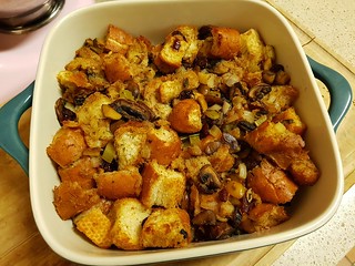 Chestnut and Cranberry Holiday Non-Stuffed Stuffing