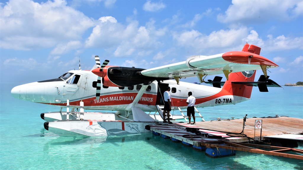 8Q-TMA - DHC-6 Twin Otter   Trans Maldivian Airways    Dhaalu Island, Maldives